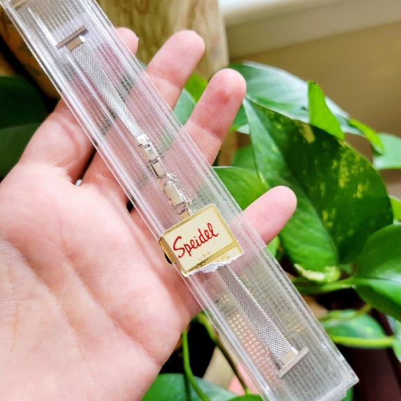 Vintage Speidel Classic Dainty Silver A712 1/2" White Tap'd Mesh Watchband - Picture 3 of 6